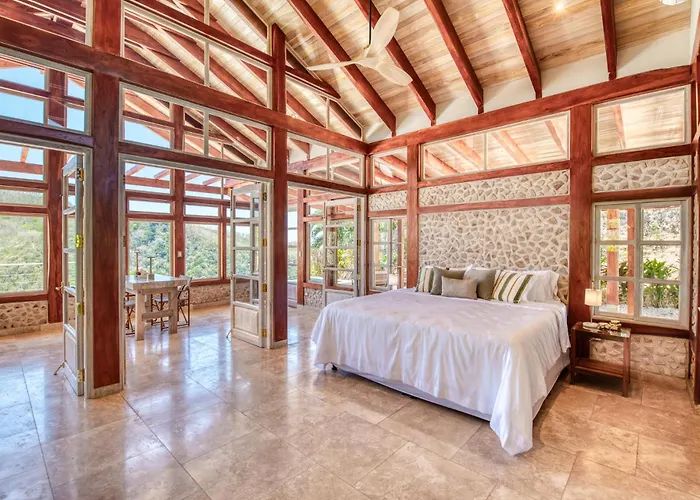 Villa The Retreat At Blue Mountain Farms